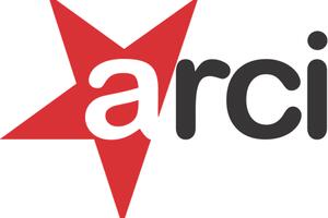 Inaugura il 10 aprile a Massa un nuovo circolo Arci,  Spazio Sociale Apuano: luogo di aggregazione politica aperto solo per chi è  di sinistra, antifascista,  propal e antisionista