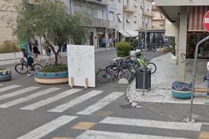 Pestato da una banda di extracomunitari giovane universitario carrarese nel pieno centro della movida di Marina di Carrara