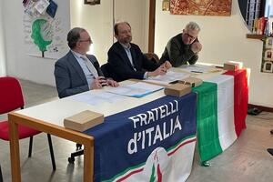 Boom di presenze a Villafranca per l'incontro organizzato da Fratelli d'Italia per spiegare le ragioni del Sì al referendum sulla giustizia