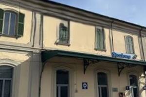 Due ragazzi di Parma folgorati da un palo della luce a Pontremoli: hanno ustioni ma non sono gravi