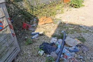 Degrado e rischio igienico-sanitario nell’area antistante la sede di ASMIU S.p.A. in Via Veterani dello Sport: Benedetti di Massa Città Nuova fa un esposto in comune