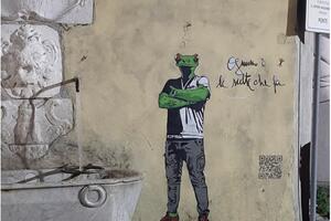 Autoritratto di Mr Savethewaal a Torano: è il dono dello street artist famoso per i ranocchir i