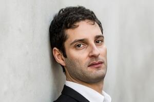 Parte una serie d'incontri sul teatro al Ridotto degli Animosi: il protagonista è il direttore del teatro Tindaro Granata