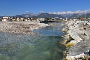 “Pulire gli argini, dragare e liberare la foce del Frigido è una priorità”: l&#039;appello di Andrea Marchini del Comitato Tra la Gente