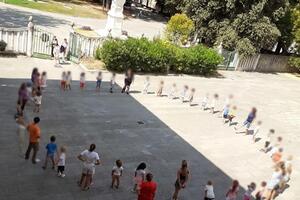 Grande partecipazione ai laboratori organizzati alla Biblioteca Lodovici di Carrara per le bambine e bambini dei Centri Estivi