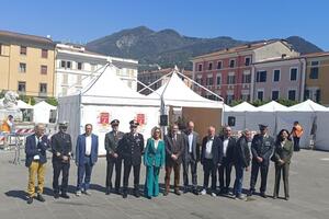 Parte lo Spino Fiorito, l&#039;attesa e amata manifestazione enogastronomica che valorizza i prodotti  del territorio massese