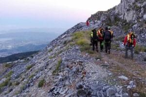 Muore un ottantenne sulle Apuane per un arresto cardiaco