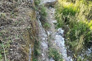 Frana sul tracciato della Francigena a Nazzano dimenticata da due anni: la segnalazione di Avenza Si R-Esiste