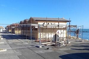 No alle casette dei pescatori davanti alla colonia Ugo Pisa: l'appello di Italia Nostra Massa Montignoso