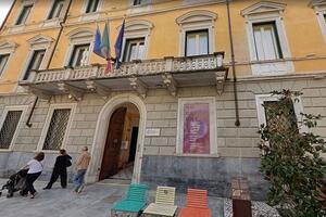 Eleonora Laquidara presenta il libro &quot;Io, Gaspare e le Damigelle. Diario di una malata immaginaria&quot;,  Palazzo Binelli a Carrara, lunedì 13 ottobre