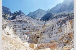 Legambiente Carrara: "Più occupazione con più filiera e chiusura delle cave fuorilegge"