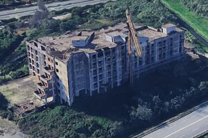 Marble Hotel, dagli annunci di esproprio all'ammissione di una procedura in salita da parte dell'amministrazione Arrighi: la solita propaganda senza soluzioni concrete secondo il consigliere Miraella