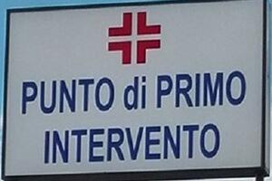 Gli accessi aumentano alla Pubblica Assistenza di Marina di Carrara, struttura privata e a pagamento, perchè mancano i punti di primo soccorso pubblici promessi da Asl e mai realizzati: la denuncia del Comitato Saluta Pubblica Massa Carrara