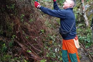 La squadra per la caccia "Lupi di Poveromo" ripulisce le zone del Candia