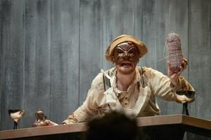 Natale in casa Cupiello e Arlecchino muto: in vendita i biglietti per gli spettacoli fuori abbonamento in scena al Teatro degli Animosi