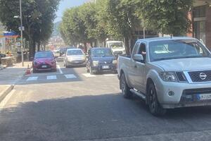 Riaperte al traffico via don Minzoni e la salita di San Ceccardo ma solo in entrata a Carrara. Per uscire dalla città c'è ancora solo la via Carriona  a San Martino