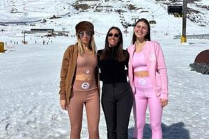 'Sempre più in alto': il brand massese Calabrone&amp;Delfino arriva sul ghiacciaio del Presena al passo del Tonale