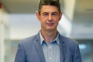 Nessun progetto della giunta 5 Stelle lasciato nel cassetto, ma poca lungimiranza e molto tornaconto: l'ex sindaco di Carrara Francesco De Pasquale bacchetta il sindaco Arrighi