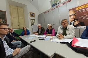 Intitolazione di una via ad Almirante è riscrivere la storia in maniera distorta e faziosa: la posizione delle associazioni del presidio sotto al comune