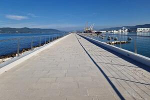 Domenica 24 agosto chiusa la passeggiata sul porto di Marina di Carrara per consentire  lo spettacolo dei fuochi d&#039;atificio a Marina di Massa