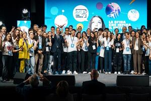 Concorso Nazionale per scuole Mad for Science: nelle 50 scuola che hanno superato la prima fase c'è anche lo Zaccagna - Galilei di Carrara