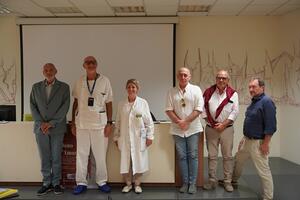 Alzheimer, diagnosi precoce e cura: al centro la persona e la sua famiglia: mostra fotografica all'ospedale delle Apuane