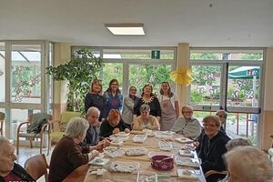 Arte protagonista alla casa di riposo Regina Elena: laboratorio di mosaico con Suzanne Spahi