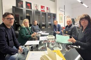 Si è svolto nella mattinata di martedì 4 febbraio, negli uffici comunali di Carrara, un incontro dedicato alla delicata situazione abitativa che coinvolge gli inquilini dei palazzi di via Bertoloni e via Villafranca, destinatari di numerosi procedimenti d