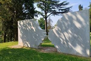 Restaurate le opere della collezione di scultura ambientale del parco della Padula