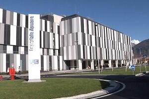 Parcheggi a pagamento all&#039;ospedale delle Apuane: necessario rivedere la convenzione secondo il consigliere Manuel