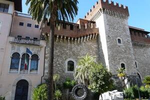 L&#039;Accademia di Belle arti è un riferimento per la cultura  di Carrara, valutati interventi per migliorare edifici e attività: il report del Pd di Carrara centro sull&#039;incontro col direttore Baudinelli