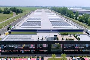 Poste Italiane - installati impianti fotovoltaici sugli uffici postali per il risparmio energetico a Montignoso e a Pontremoli
