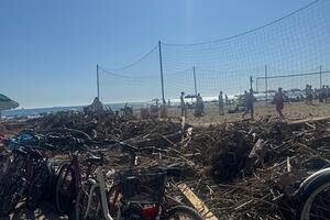 &quot;Interventi urgenti a tutela del territorio&quot;: i consiglieri Tarantino e Santi intervengono sullo stato di degrado della spiaggia della Partaccia