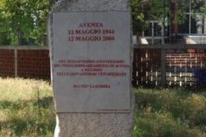 Con l'articolo 21 il parco Ragazzi del '44 ad Avenza avrà panchine e giochi per i bambini