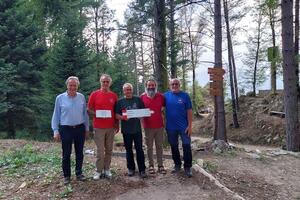 La Via Vandelli  con un&#039;unica segnaletica da Massa a Modena: consegnati i pannelli informativi realizzati col finanziamento del FAI