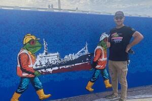 La Guang Rong rimossa dai ranocchi: è il murales del noto writer Mr Savethewall