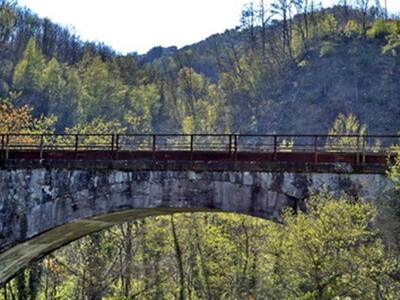Lavori sulla tratta ferroviaria Aulla- Lucca: la chiusura sarà solo di un mese e non di tutta l'estate