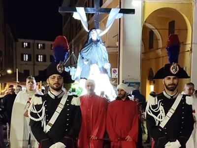 Più pattuglie dei carabinieri durante il periodo Pasquale