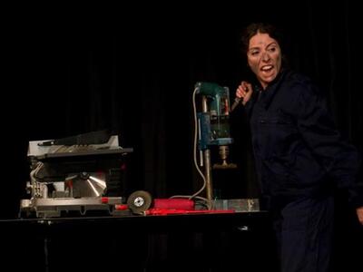 Al Teatro di Terra di Carrara due spettacoli di impegno civile alla fine di aprile