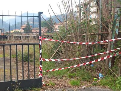 Cantiere abbandonato da 20 anni  nel degrado a borgo Ducale di Massa: Italia Nostra Massa Montignoso chiede intervento