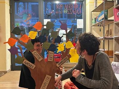 Due incontri in libreria sulla narrazione come strumento educativo: venerdì 16 a Massa, sabato 17 a Marina di Carrara.