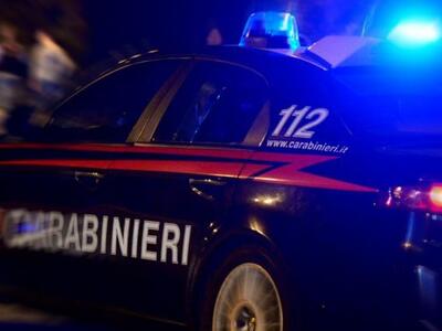 Massa, ancora violenza nella notte: risse tra stranieri e giovani presi a bottigliate in faccia