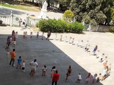 Grande partecipazione ai laboratori organizzati alla Biblioteca Lodovici di Carrara per le bambine e bambini dei Centri Estivi