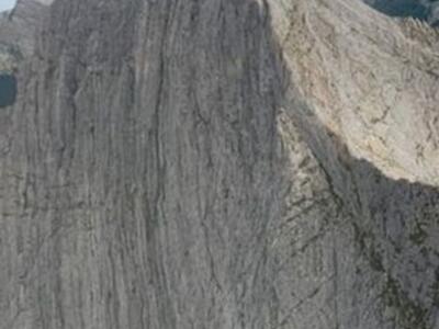 Alpinista di 28 anni colpito da una scarica di sassi sul Pizzo d'Uccello: portato all'ospedale di Pisa Cisanello con l'elisoccorso
