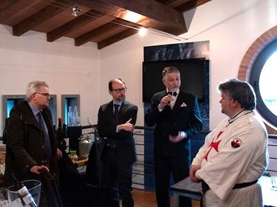 Lunigiana, terra che resta nel cuore: il ministro della cultura Alessandro Giuli in visita a Fivizzano, Casola, Soliera, Tresana e Rometta