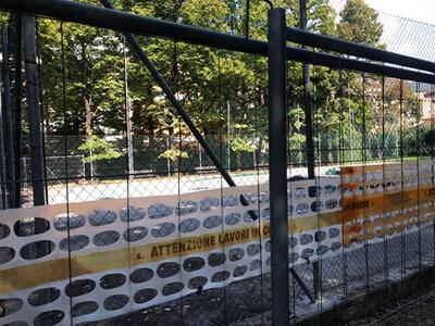 Avanzano i lavori per il ripristino del parco giochi di San Ceccardo a Carrara. Previsto intervento anche allo Stadio