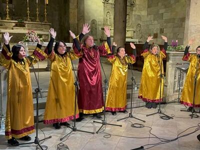 Concerto gospel dei Joyful Singer nella chiesa di San  Pietro ad Avenza l&#039;8 dicembre
