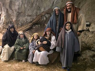 Presepe Vivente di Equi Terme 2026: partito il nuovo allestimento che prevede il ritorno del treno speciale e i fuochi per la nuova era