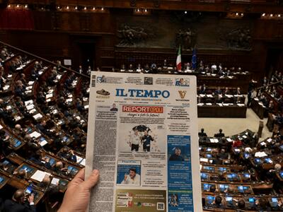 Report, scoppia il caso compensi: l'inchiesta del Tempo scatena lo scontro politico