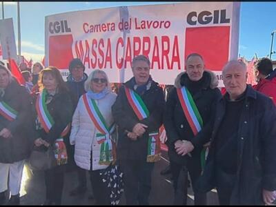 Sindaci in tricolore alla manifestazione della Cgil in difesa di manifestanti che hanno commesso reati: "Istitutzioni strumentalizzate" secondo l'onorevole Barabotti